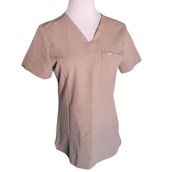 Figs Technical Collection Women's Tan 1-Pocket V-Neck Scrub Top S Darts Medical - Picture 1 of 13